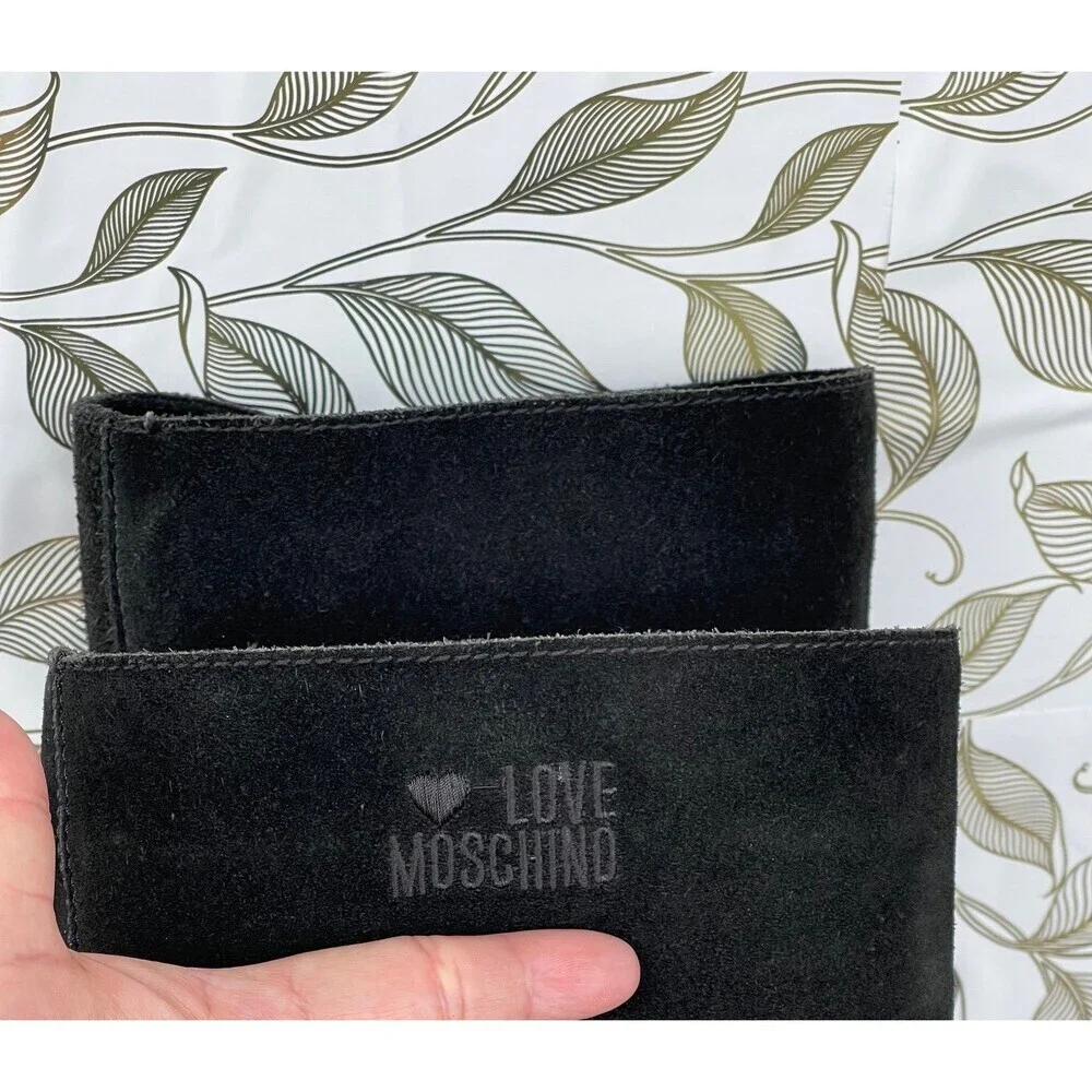 Love Moschino channel your